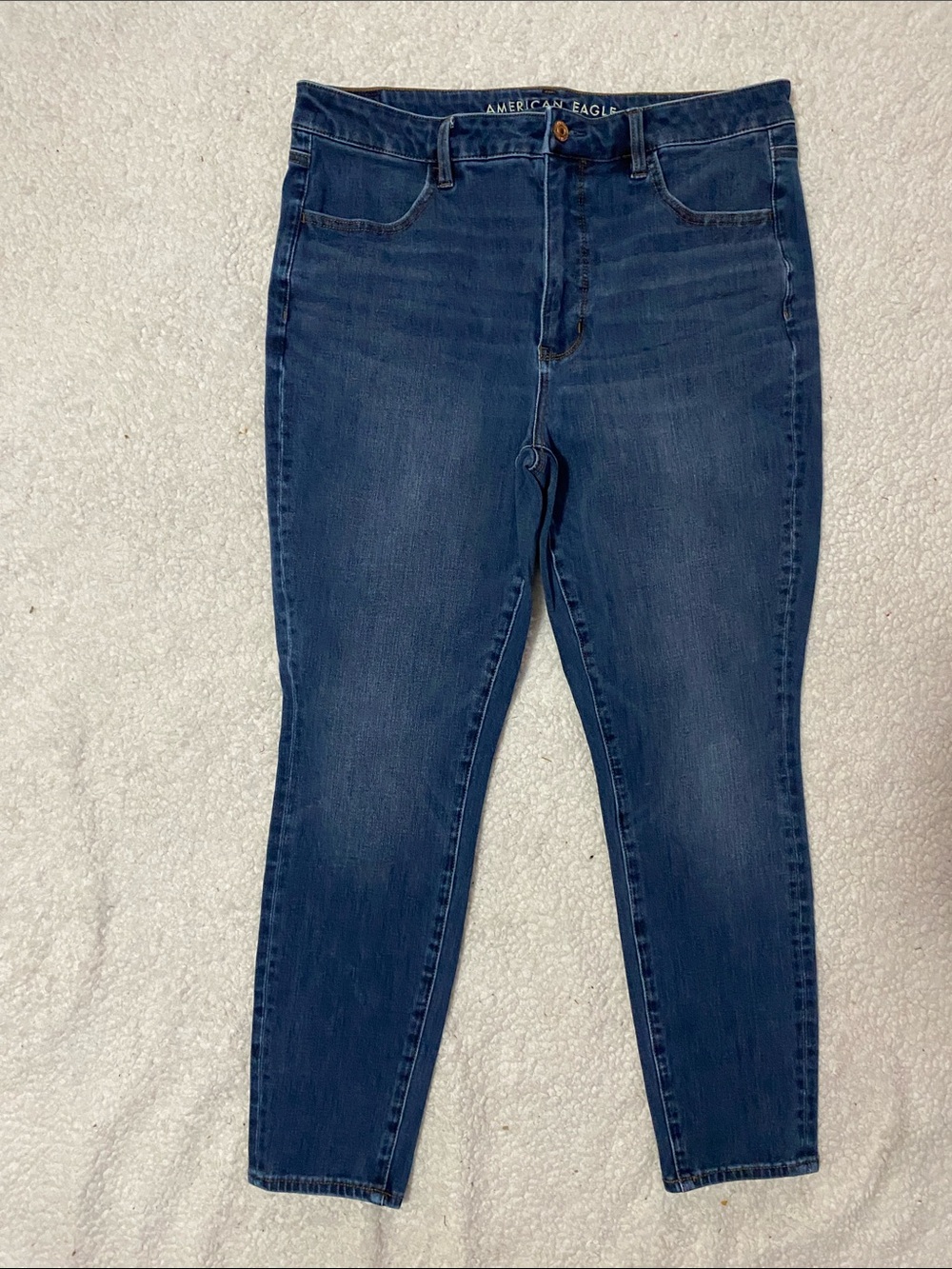 American eagle dream stretch women’s size 14 short blue jeans